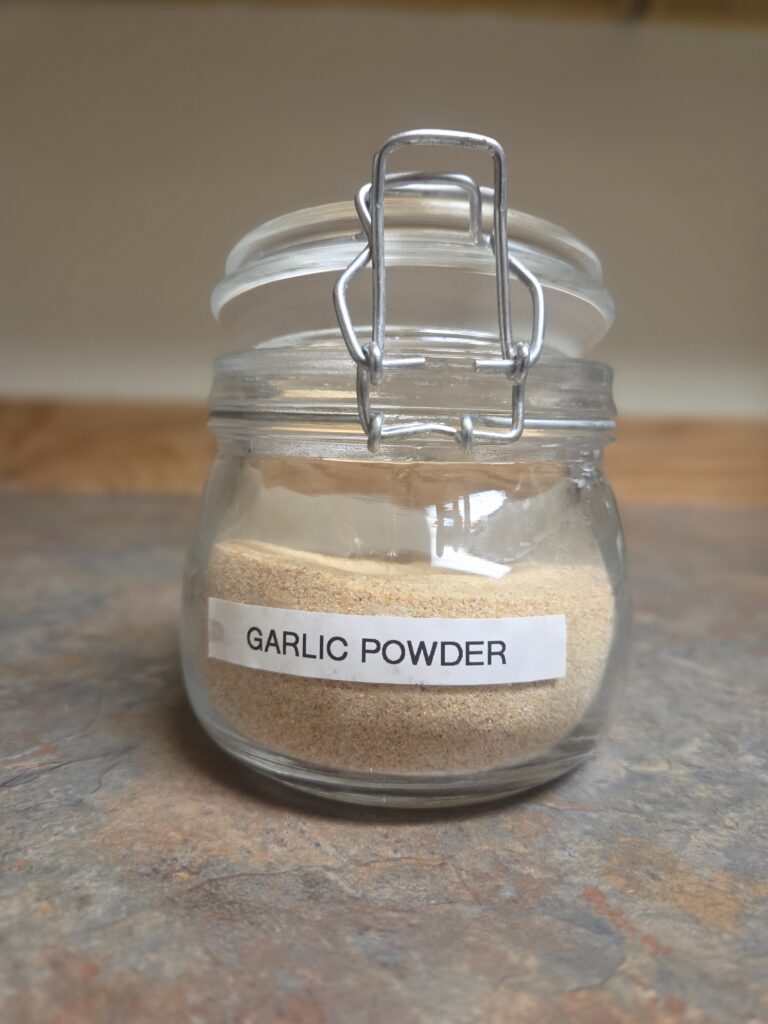 Homemade Dehydrated Garlic Powder